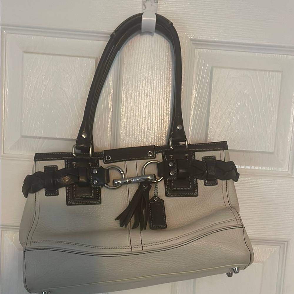 Elegant Black and Cream Handbag